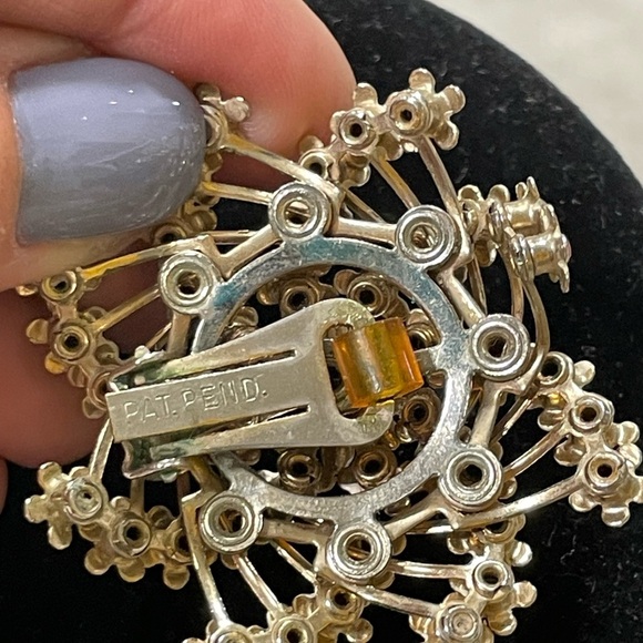 Vintage lot of 2 Clip on earrings White Sparkle Pink MCM Large - Picture 3 of 6